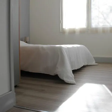 アパート - Rez-de-chaussee Droit - 90m De La ロンス・レ・バン